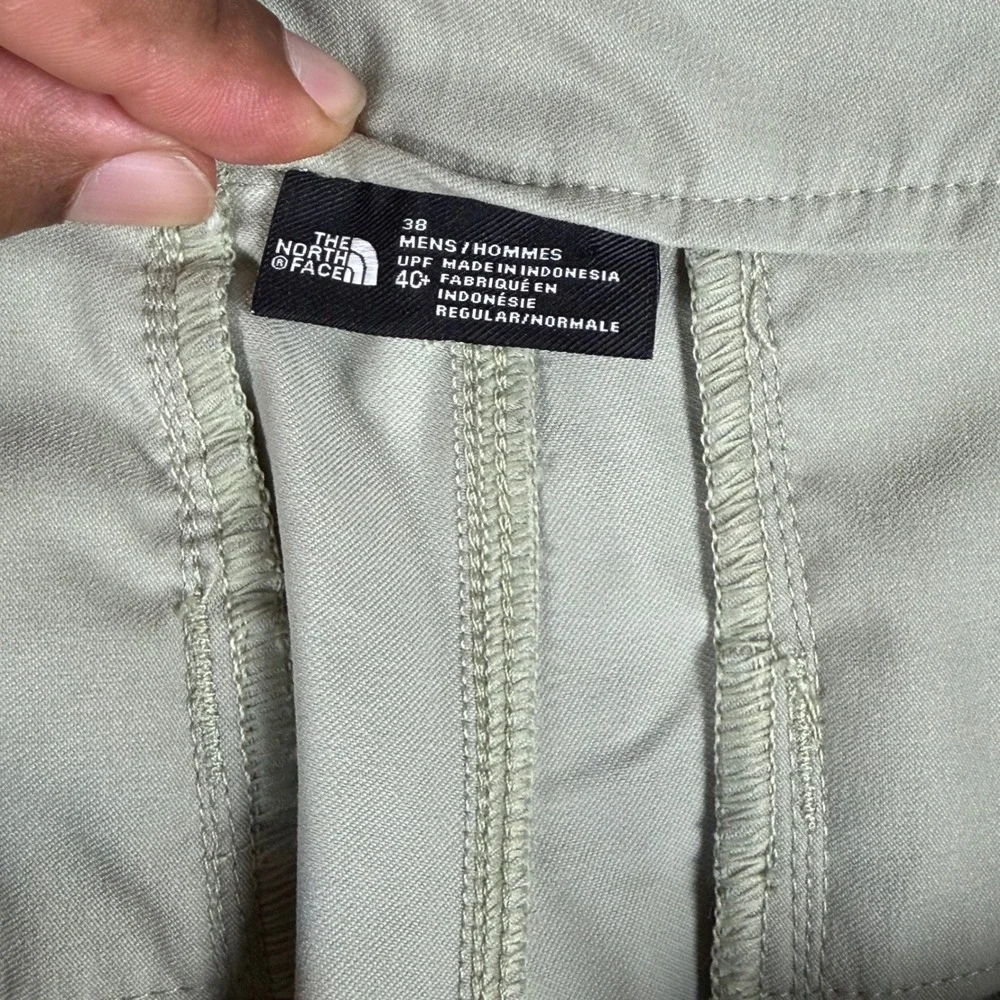 The North Face Mens 38 Khaki Walls Are Meant For Climbing Hiking Pants UPF 40+